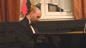 1235th Liszt Evening, Wojciech Waleczek - piano, Juliusz Adamowski - commentary <br> - Parlour of Four Muses in Oborniki Slaskie, 9th Dec 2016,  Photo by Jolanta Nitka.